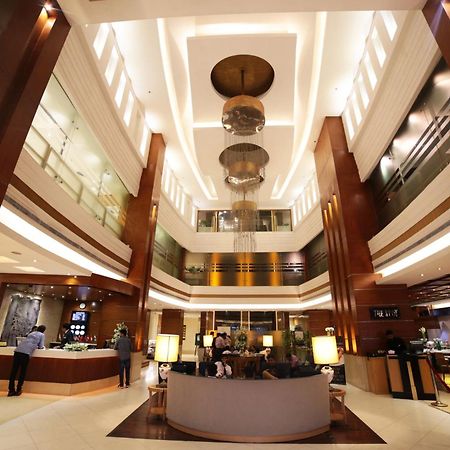 Park Lane Hotel Lahor Kültér fotó