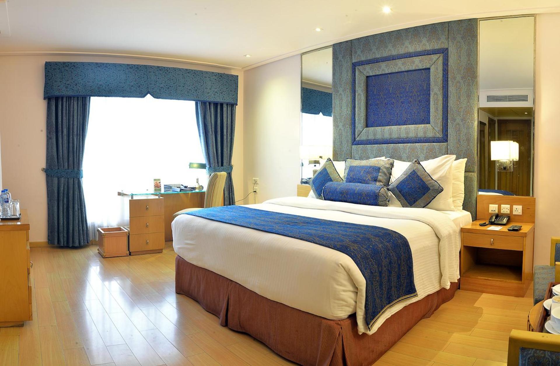 Park Lane Hotel Lahor Kültér fotó